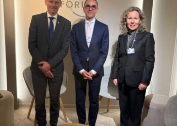 وزير الاستثمار والتجارة الخارجية يلتقي الرئيس التنفيذي لشركة «يارا» الدولية