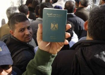 وزارة العمل تشكّل لجنة متابعة مركزية لمواكبة تطورات الأوضاع الإقليمية ..ودعم العمال المصريين بالخارج