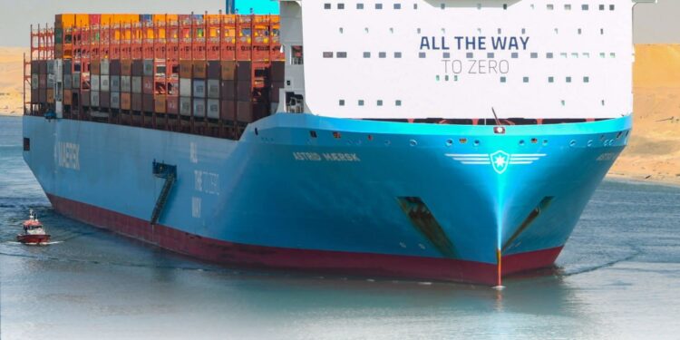 قناة السويس تشهد عبور سفينة الحاويات ASTRID MAERSK
