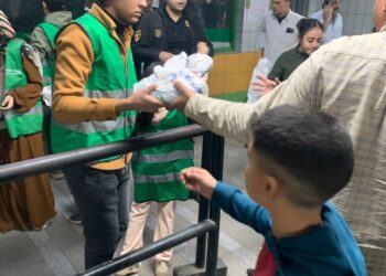 بالصور……. للعام السادس على التوالي وزارة النقل تطلق حملة هنفطر فى المحطة من خلال الشركة المصرية لإدارة وتشغيل مترو الأنفاق