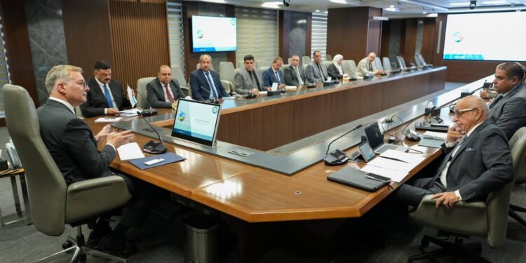 مباحثات مع عدد من الشركات لضخ استثمارات جديدة في مجالات البحث والاستكشاف للذهب والمعادن