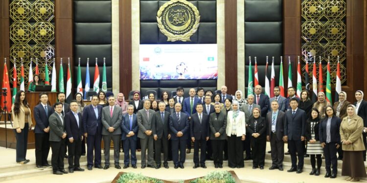 الأكاديمية العربية توقع عددا من الاتفاقيات وبروتوكولات التعاون مع مجموعة من المؤسسات والجهات المحلية والدولية