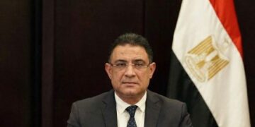 رئيس الوزراء يصدر قرارًا بتعيين حمدي بدوي مساعدًا لرئيس الهيئة العامة للرقابة المالية