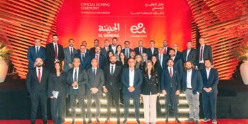 «e& Business» توقع اتفاقية لتطوير جنينتي «الحيوانات» و«الأورمان»