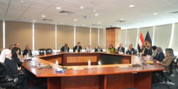 «الرقابة المالية» و «البنك المركزي» يناقشان تعزيز الشمول المالي