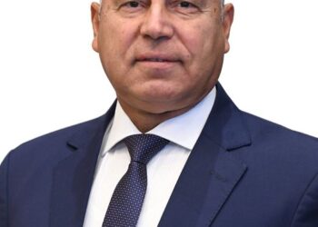 الفريق مهندس كامل الوزير وزير النقل