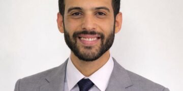 باهر عبدالعزيز