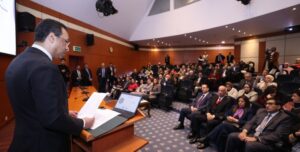 وزير الاتصالات يشهد توقيع مذكرة التفاهم