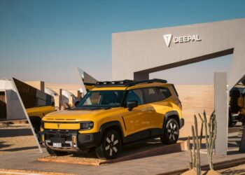 السيارة ديبال