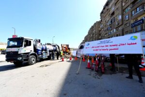 وزيرة الإسكان تتابع أعمال ربط خط مياه الشرب الرئيسي بزهراء المعادي