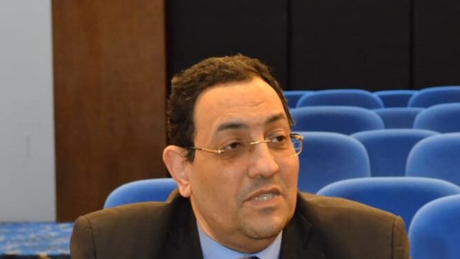 د. مصطفى رشيد الخبير الاقتصادى البحرى