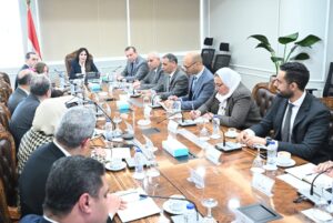 وزيرة الإسكان خلال الاجتماع لبحث إجراءات وآليات تأجير إسكان للمواطنين