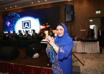 بالصور.. الدكتورة عبير عصام تكرم حفظة القرآن والأمهات والطلاب المتفوقين والجمعيات الأهلية بالجيزة