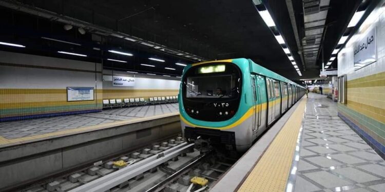 تعرف علي مواعيد تشغيل الخطوط الثلاتة لمترو الأنفاق والقطار الكهربائي الخفيف LRT