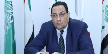 تداعيات التوترات الجيوسياسية في مضيق هرمز على منظومة النقل البحري العالمي