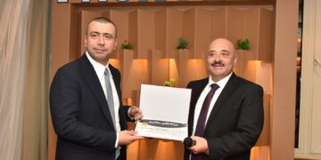 المستثمرون يكرّمون رئيس لجنة الصناعة بالنواب لتفاعله المباشر وتواصله الميداني معهم