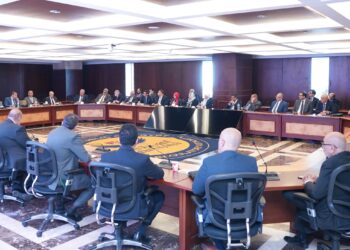 «رئيس هيئة الرقابة المالية» يُطلق سلسلة لقاءات مع ممثلي الأنشطة المالية غير المصرفية