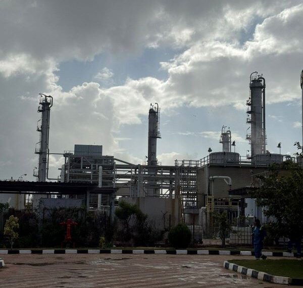 الانتهاء من أعمال الربط الإلكتروني لمنظومة الرصد الذاتي لعدد من المداخن