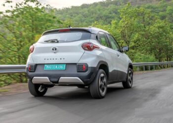 «تاتا» ( Punch.ev ) سيارة تفاجئك بقيمة وراحة أكبر