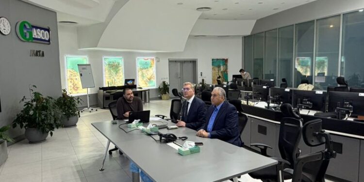 زيارة وزير البترول إلى مركز التحكم بالشبكة القومية للغاز 