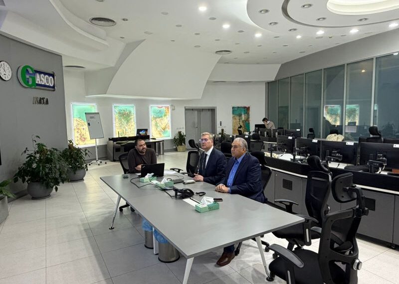 زيارة وزير البترول إلى مركز التحكم بالشبكة القومية للغاز 