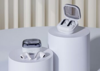 سماعات Galaxy Buds4