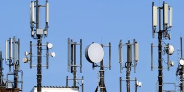 شبكات الإنترنت والمحمول