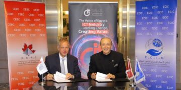 «غرفة صناعة التكنولوجيا والاتصالات» و «مجلس الأعمال الكندي المصري» يوقعان مذكرة تفاهم استراتيجية