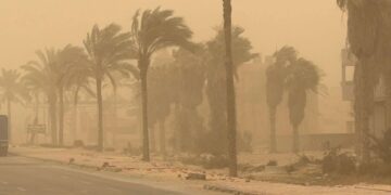 متابعة سوء الأحوال الجوية وعدم الاستقرار في الطقس بالمحافظات