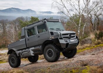 «مرسيدس-بنز» للشاحنات الخاصة تكشف عن أفخم مركبة «يونيموغ» على الإطلاق