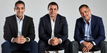 هشام أكرم و يوسف الفار 