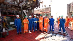 وزير البترول والثروة المعدنية، سفينة الحفر “فالاريس دي إس 12”