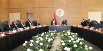 وزيرا الكهرباء والاتصالات يبحثان آليات دعم وتطوير وجذب الاستثمارات في صناعة مراكز البيانات