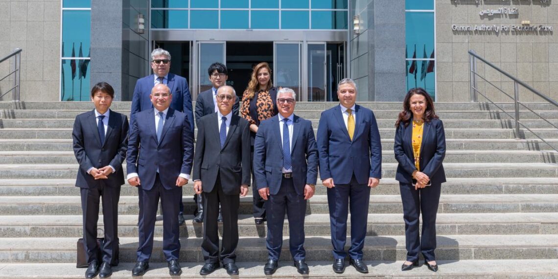 الرصيف السياحي بميناء غرب بورسعيد يستقبل السفينة السياحية AIDA STELLA