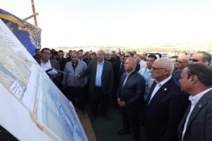 وزير النقل يتفقد مواقع العمل بمشروع تطوير وتوسعة ميناء العريش البحري ويشهد بدء وانطلاق أعمال تنفيذ المنطقة اللوجيستية بالعريش المقامة على مساحة 603 فدان