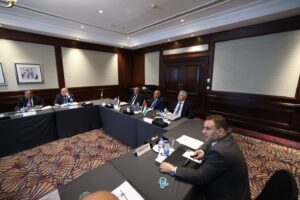 وزير النقل يترأس أعمال اجتماع الجمعية العمومية لشركة الجسر العربي للملاحة