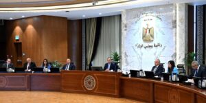 رئيس الوزراء يُتابع الموقف التنفيذي لمشروعي «رأس الحكمة» و «شمس الحكمة» بالساحل الشمالي