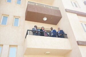 مي عبد الحميد تلتقي وزير الدولة للبنية التحتية في رواندا 