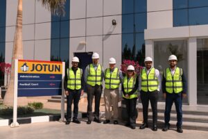 «جوتن مصر» تستضيف السفير النرويجي في مصنعها