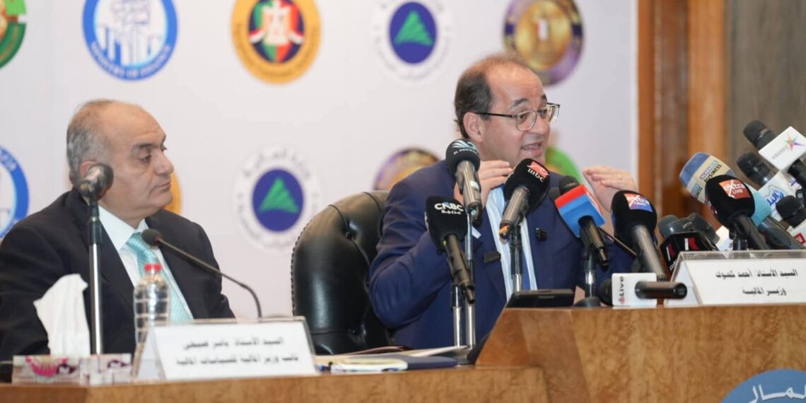 أحمد كجوك: ٤ تريليونات جنيه الإيرادات العامة بزيادة ٢٧,٦٪ والمصروفات ٥,١ تريليون جنيه بمعدل نمو ١٣,٢٪