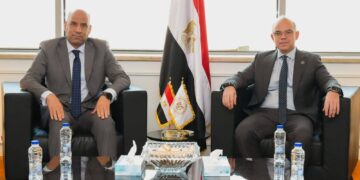 وزارتا الاستثمار والعمل تتفقان على إنشاء وحدة لحل مشكلات كبار المستثمرين