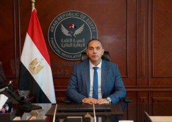 الدكتور إسلام عزام