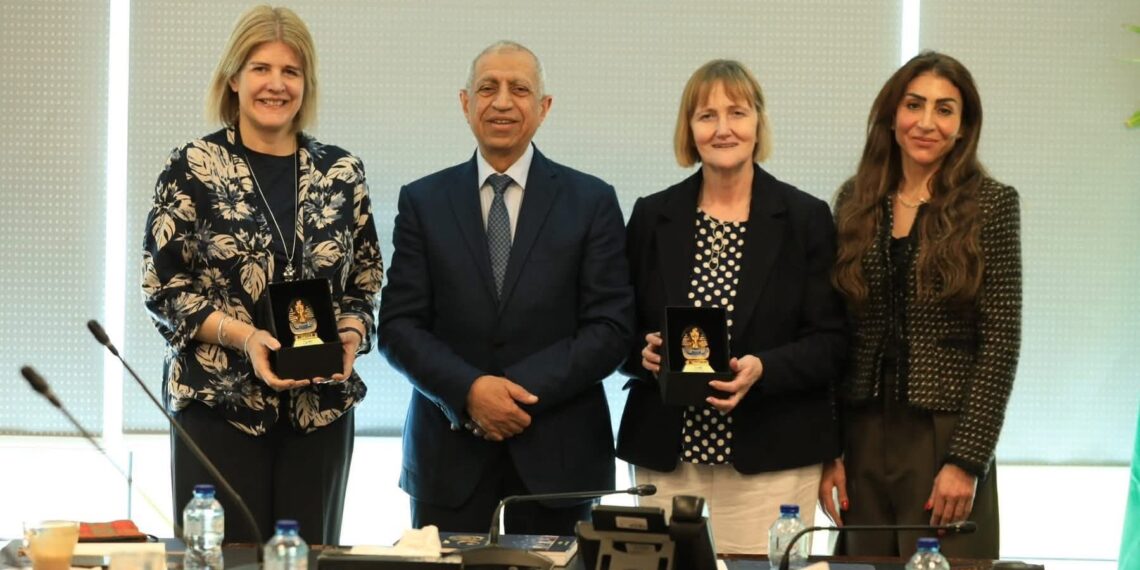 «الأكاديمية العربية» تستقبل وفد جامعة «روبرت جوردن» البريطانية لتعزيز التعاون المشترك