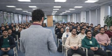 شركة «RAKICT» تستعرض مستقبل التدريب في الذكاء الاصطناعي لطلبة الهندسة من داخل الأكاديمية العربية بالقرية الذكية