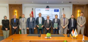 توقيع عقود 3 مشروعات لشركة (صقر للإلكترونيات والطاقة) بنطاق المطور MDC بالسخنة