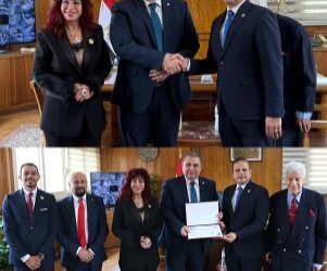 د. خالد صوفى رئيس الهيئة المصرية للمواصفات والجودة يكرم «TCL» ..