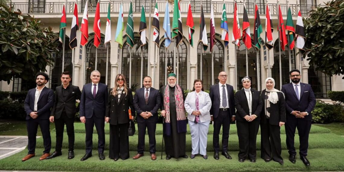 «جامعة الدول العربية» تكرّم «نيفين عبد الخالق»