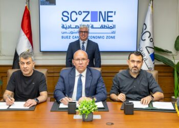 توقيع عقد مشروع شركة «إيلا تكستايل» التركية للملابس الجاهزة بمنطقة القنطرة غرب الصناعية