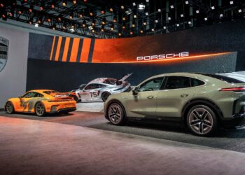 «بورشه» تطلق طرازين جديدين بالكامل بمعرض بكين الدولى للسيارات 2026