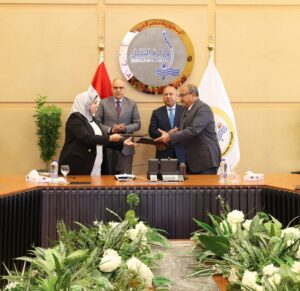 بروتوكول تعاون بين وزارة النقل ووزارة الموارد المائية والري لتعظيم الاستفادة من أملاك وزارة الري، عن طريق شركة MOT التابعة لهيئة سكك حديد مصر
